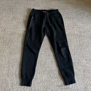 Men’s Nike Tech Fleece pants